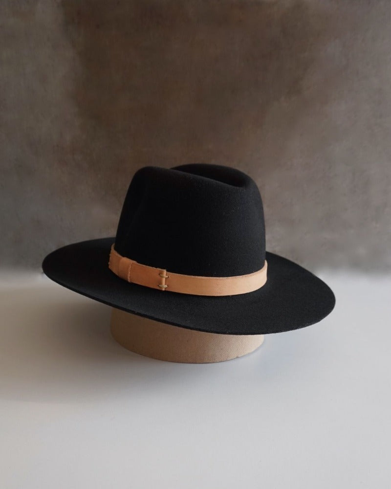 MATEA HAT