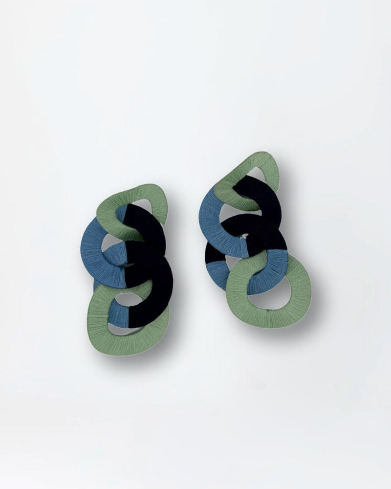 CASCADA CIRCLE WAVY EARRINGS
