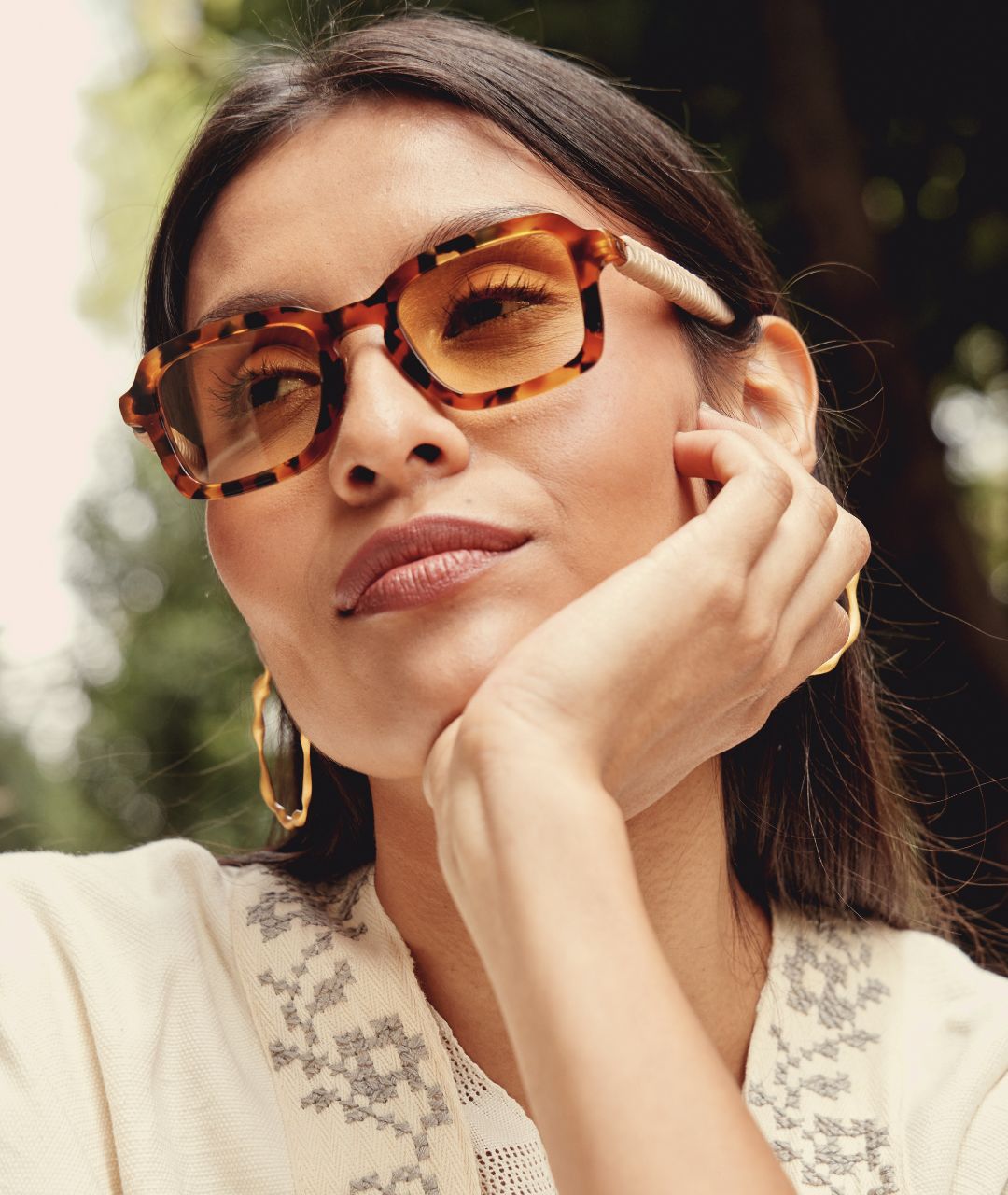 SUNGLASSES