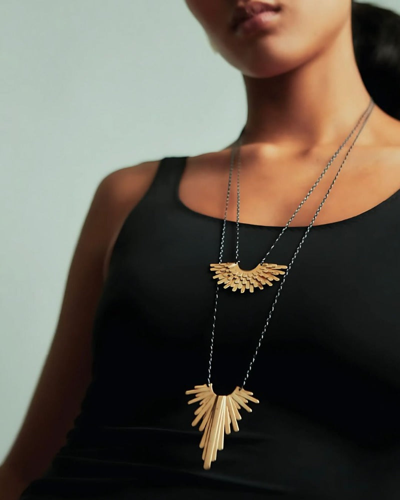 ROUND WINGS NECKLACE