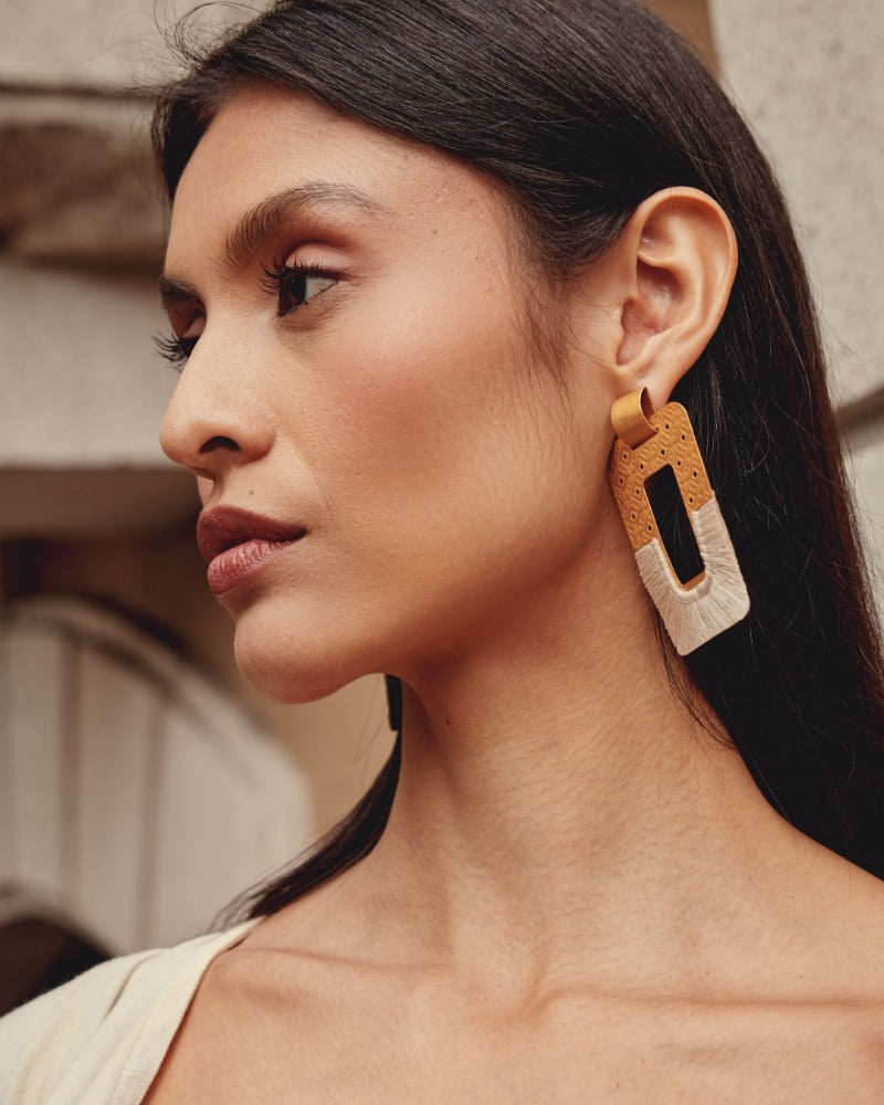 TAUTAN EARRINGS